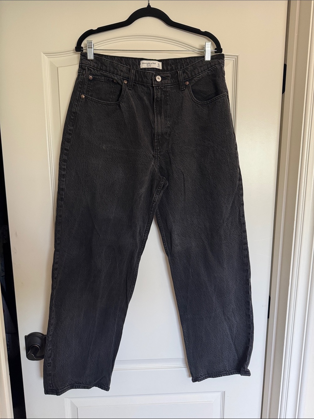 Abercrombie & Fitch Black The Loose High Rise Jeans Sz 31/12 R